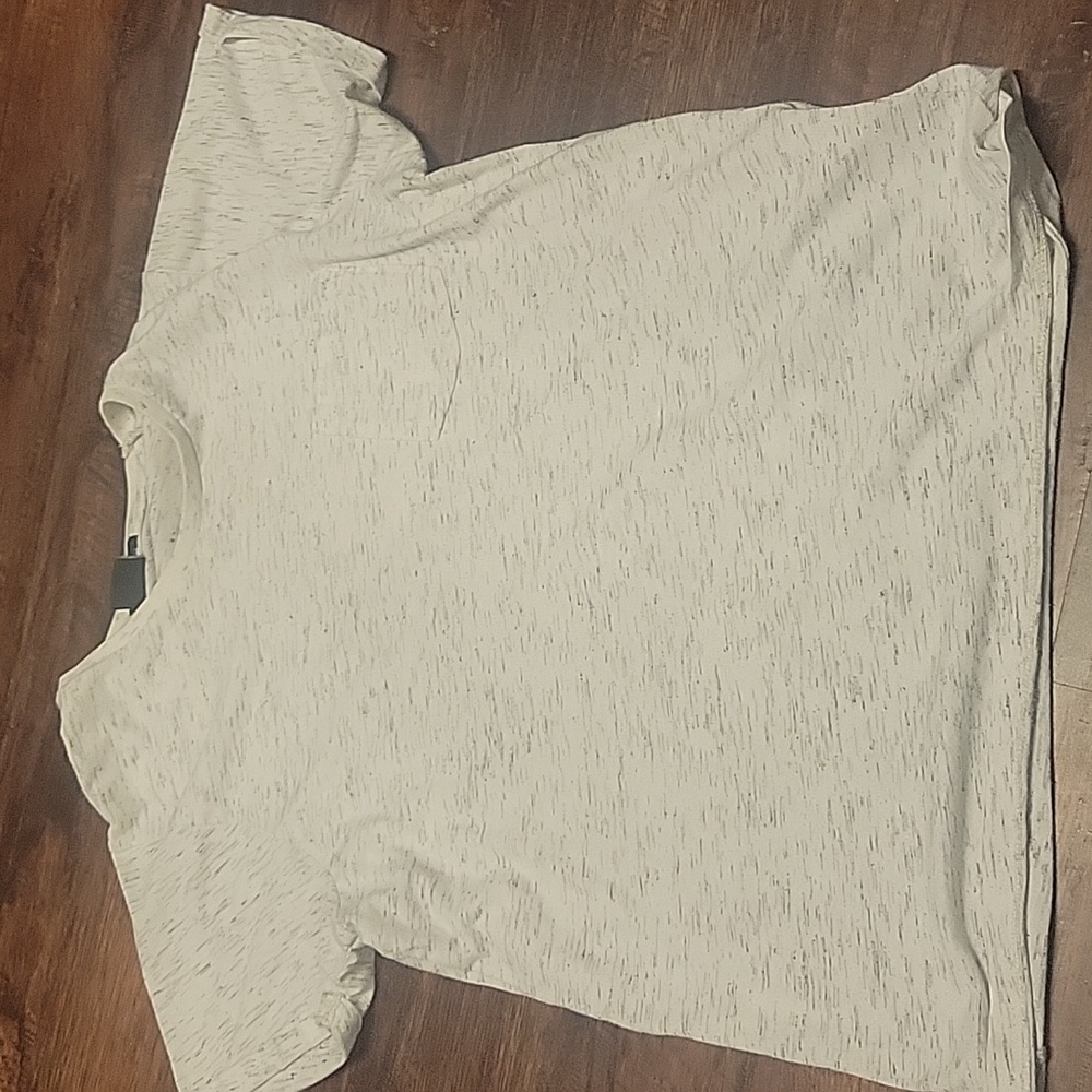 Ladies tee